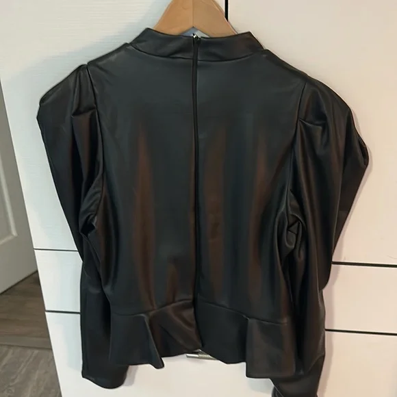 Faux black top in large like new!  Puff sleeves great with black jeans! - Picture 6 of 6